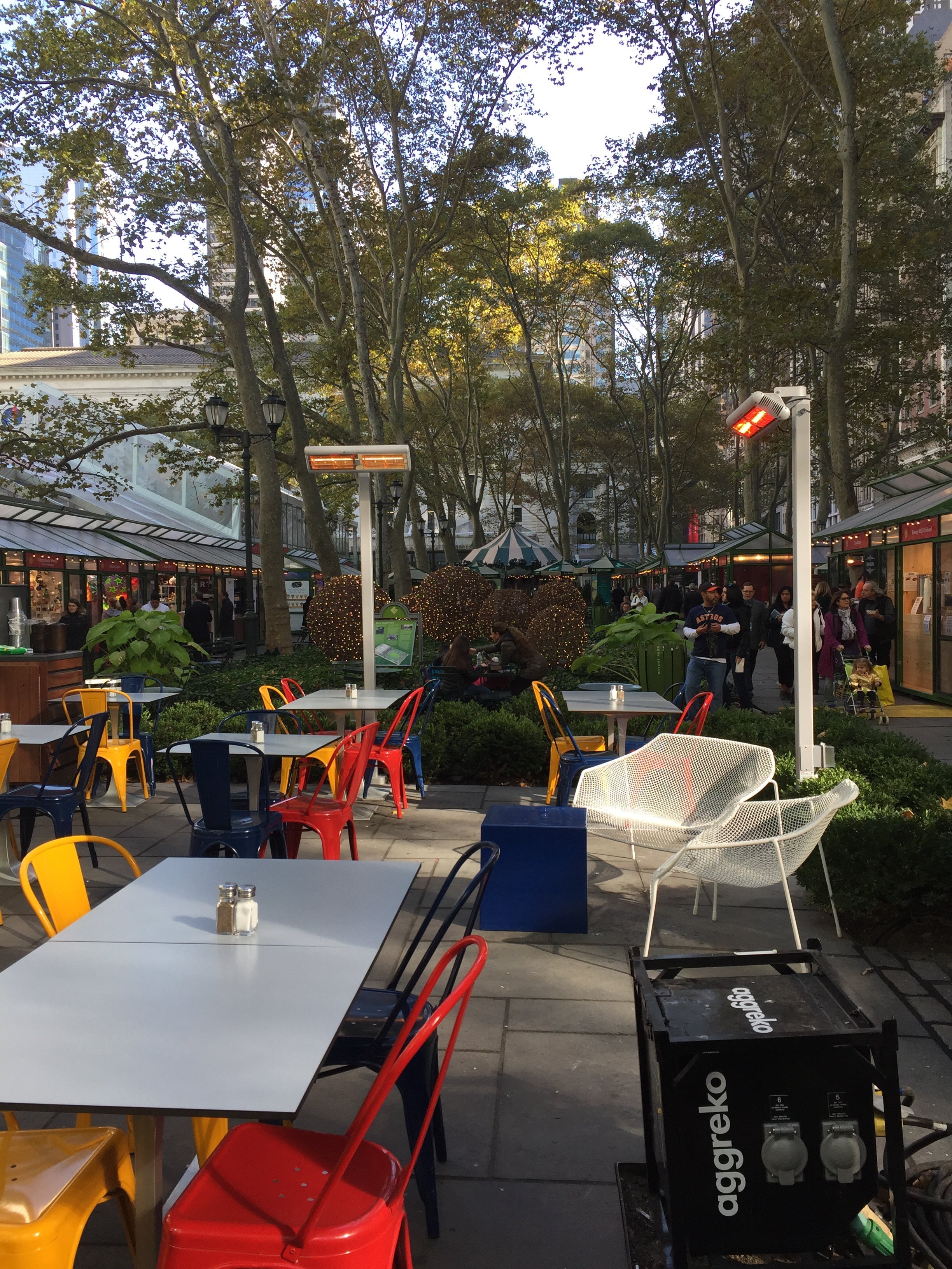 Solaira 8' Post, 4"x4" Extruded Alum, Base mount. Electrical Access, Grounding lug, Black